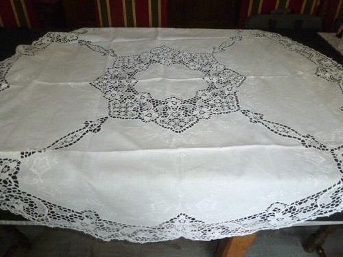 Magnifique nappe vintage - magnifique,