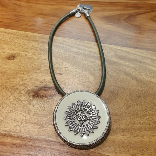 Collier tribu rigaux - rigaux, etain