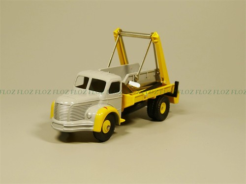 For dinky toys - 1：43,