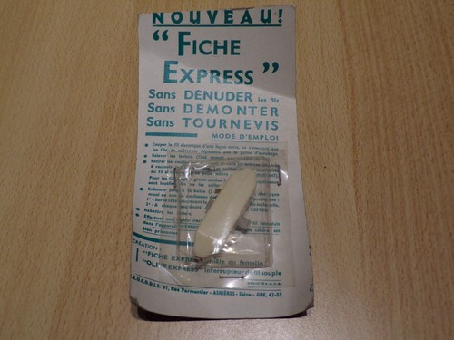 Lot anciennes prises - lot,