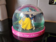 BOULE A NEIGE DISNEY ÉDITION ATLAS BLANCHE NEIGE : L'AMOUR