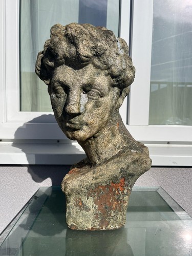 Antique sculpture terre cuite