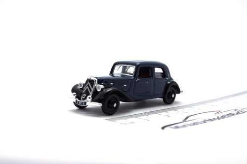 Citroen traction blau - traction,