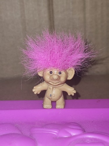 Petite figurine vintage troll - vintage,