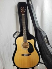 Jasmine ES33C with case Has A