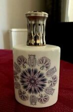 LAMPE BERGER DIFFUSEUR EN PORCELAINE  DE PARIS SIGNE GIRAUD COLLECTION