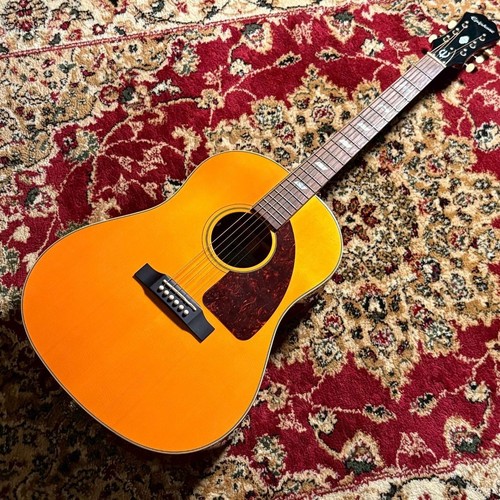 Guitare acoustique vintage