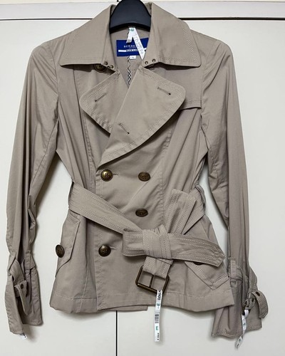 Trench coat court - trench-coat, burberry