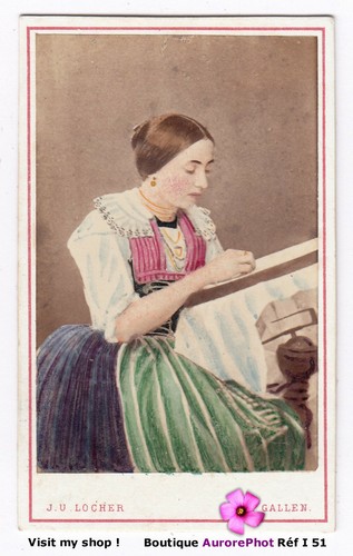 Femme brodeuse suisse - brodeuse,