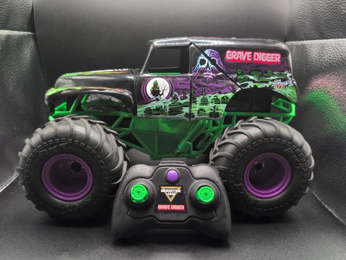 Monster jam smash bash - &, grave