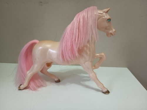 She swift wind horse - she-ra,