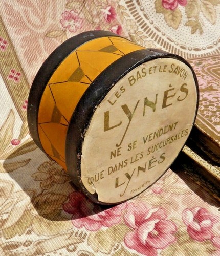 Ancienne boite savon lynès - à,