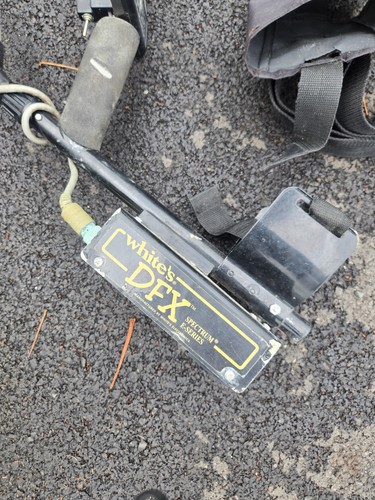 Metal detectors white and - detectors:,