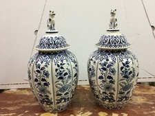 Paire de vases couverts Boch Frères Kéramis style Delft 1874 1900
