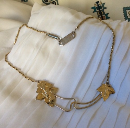 Joli collier pendentif - collier, en