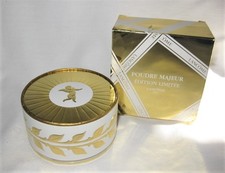 Ancienne boîte à poudre de collection dans son coffret d'origine