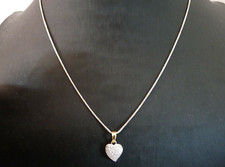 Collier Chaîne Avec Pendentif