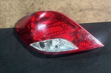 Feu arrière gauche Sans platine Peugeot 207
