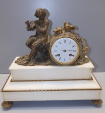 -ANCIENNE PENDULE A POSER MARBRE BLANC SUJET BRONZE XIXe jus de grenier   D