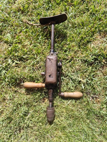 Perceuse poitrine chignole - /,