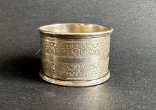 Ancien rond de serviette