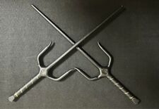 Lot de 2 armes noires Sai