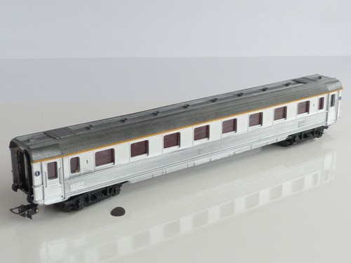 Hornby voiture voyageurs inox - voiture,