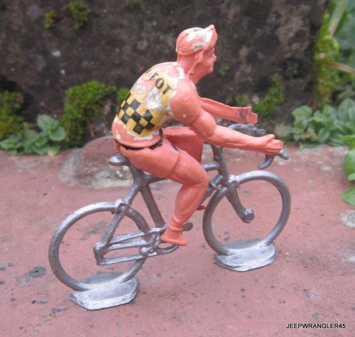 Roger coureur cycliste - /,