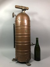 OUTIL VITICOLE ANCIEN Énorme