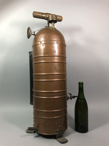 Outil viticole ancien - viticole, Énorme