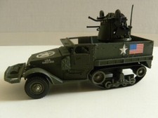 1/50 MILITAIRE HALF TRACK M3 USA sur chenille Solido France vendu en l'état