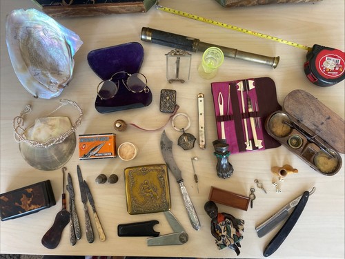 Lot objets vitrine couture - objets, de