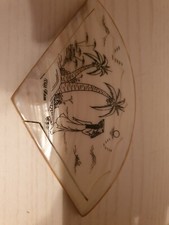 Miroir de poche en nacre forme coquillage, provenance Vietnam