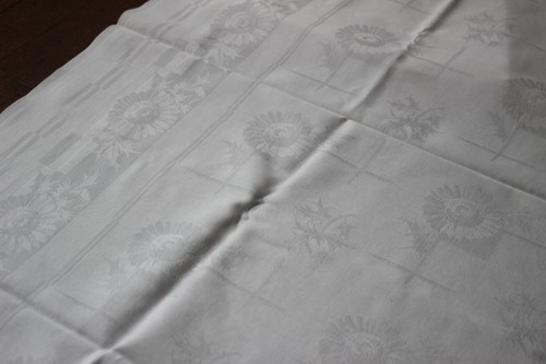 Nappe ancienne aux tournesols