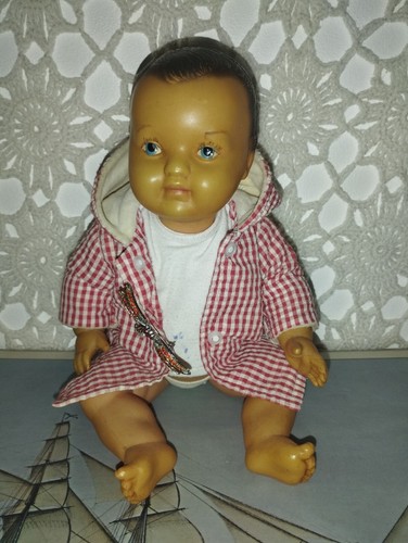 Poupée ancienne petit