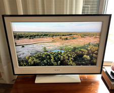 Télévision Sony Bravia 32 pouces blanche KDL-32E4000 HD 1080i