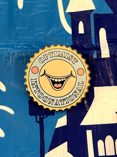 Disney pin trading mickeys - disney,
