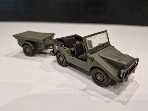 Véhicule militaire jeep auto - militaire,