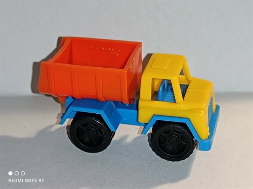 Véhicule miniature camion - véhicule,