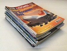 Lot de 27 revues sur l'AVIATION: AIR & COSMOS; INFO-PILOTE; AIR-FAN