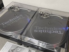 Paire de platine vinyle DJ