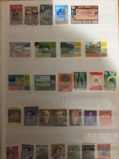 LOT De + 70 Timbres