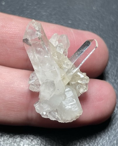 Joli quartz des alpes - quartz,