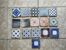 Lot 16 carreaux faience
