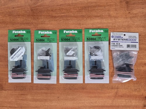 Lot new rc servos - lot, of