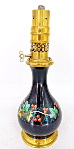 Lampe petrole opaline - petrole,