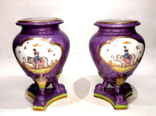 Paire vases tripodes - vases,