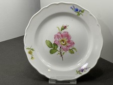 Assiette en porcelaine de