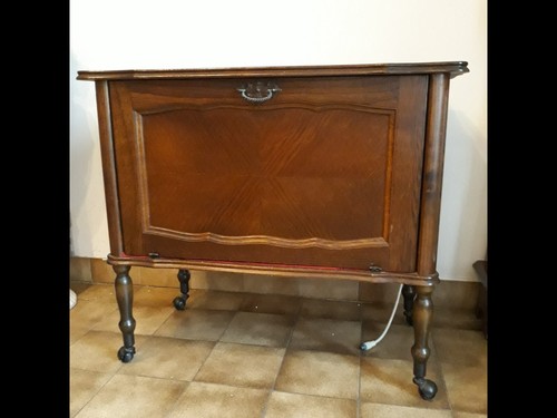 Meuble bar sur roulettes - tv,