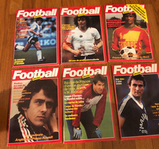 lot de 5 magazines ))  football sèlection 1982